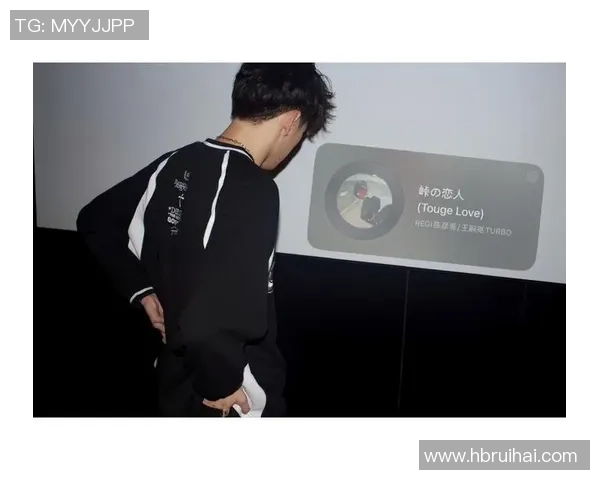 足球明星穿搭揭秘黑色鞋子如何成为场上风格的亮点